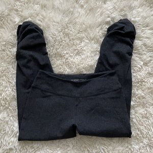 Beyond Yoga Essential Ruched Capris
